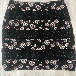 White House Black Market Floral & Polka Dot Skirt Size 14 | Black Midi Skirt